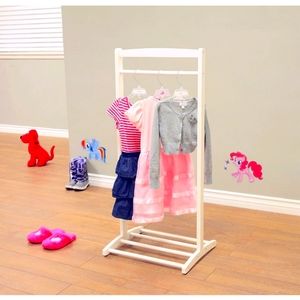 Kid's Clothes Hanger